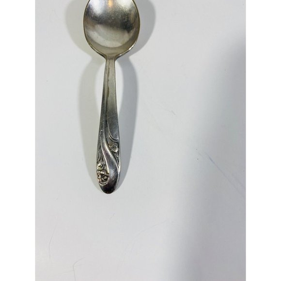 Holmes & Edwards Baby Spoon Romance Pattern 1952 Silver Plate IS Deep 4” - Picture 2 of 7